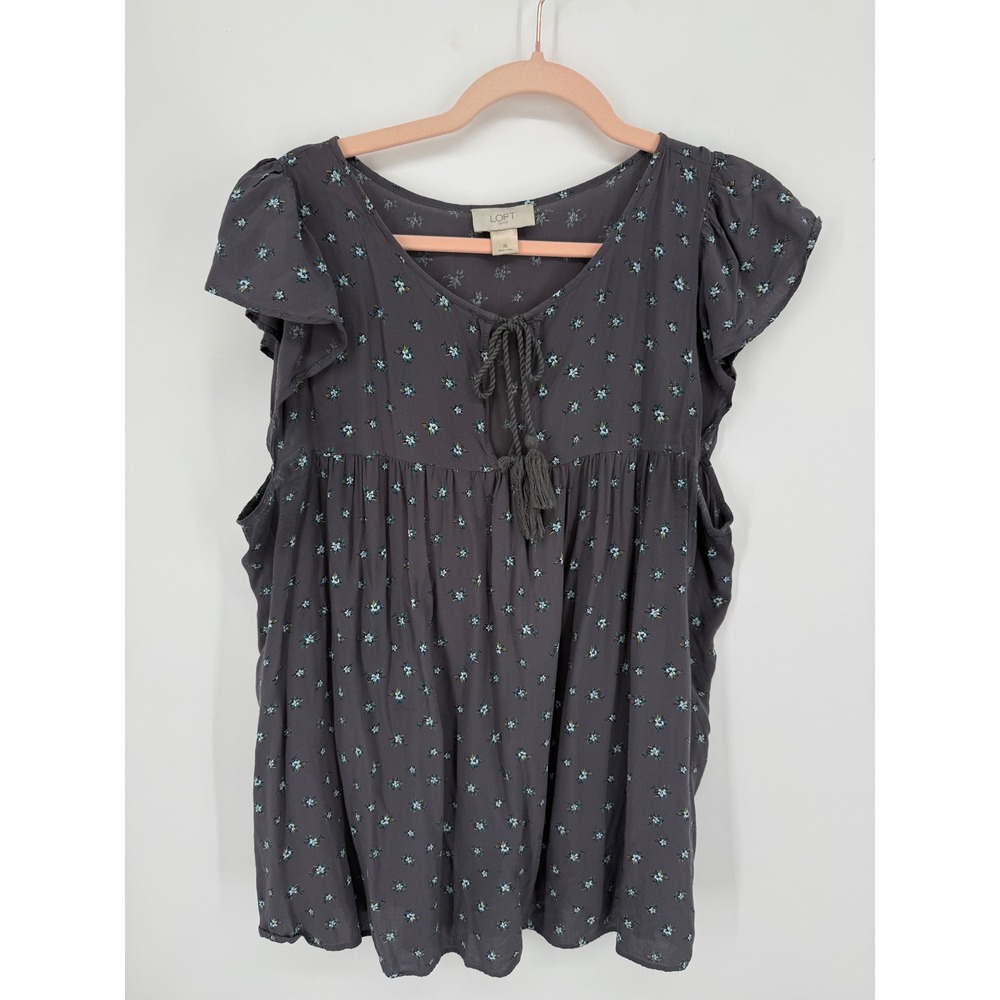 LOFT Blouse Womens XL Gray Floral Flutter Sleeve Tassel Tie Babydoll Boho Top